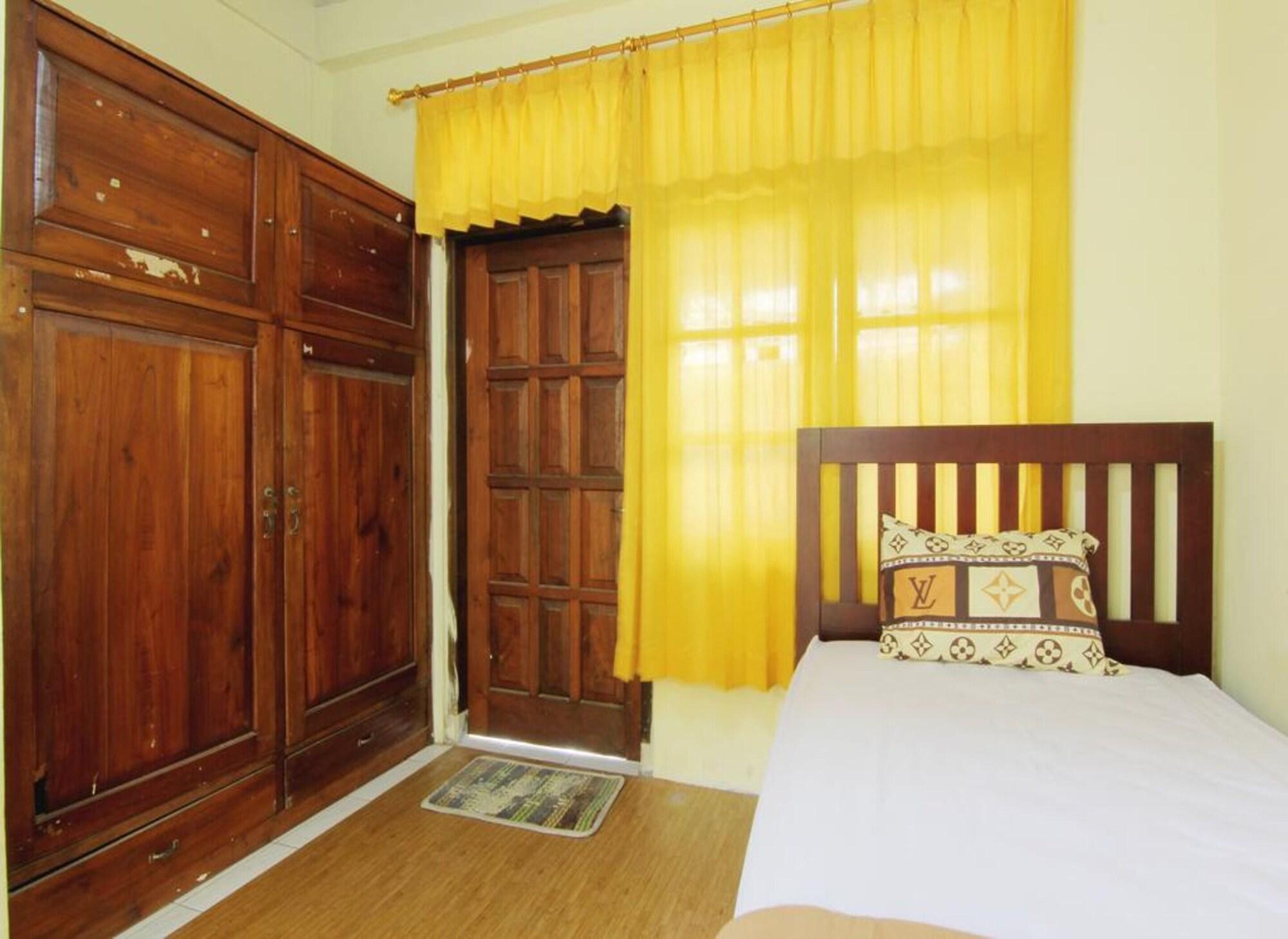 Griya Lowanu Yogyakarta Exterior foto