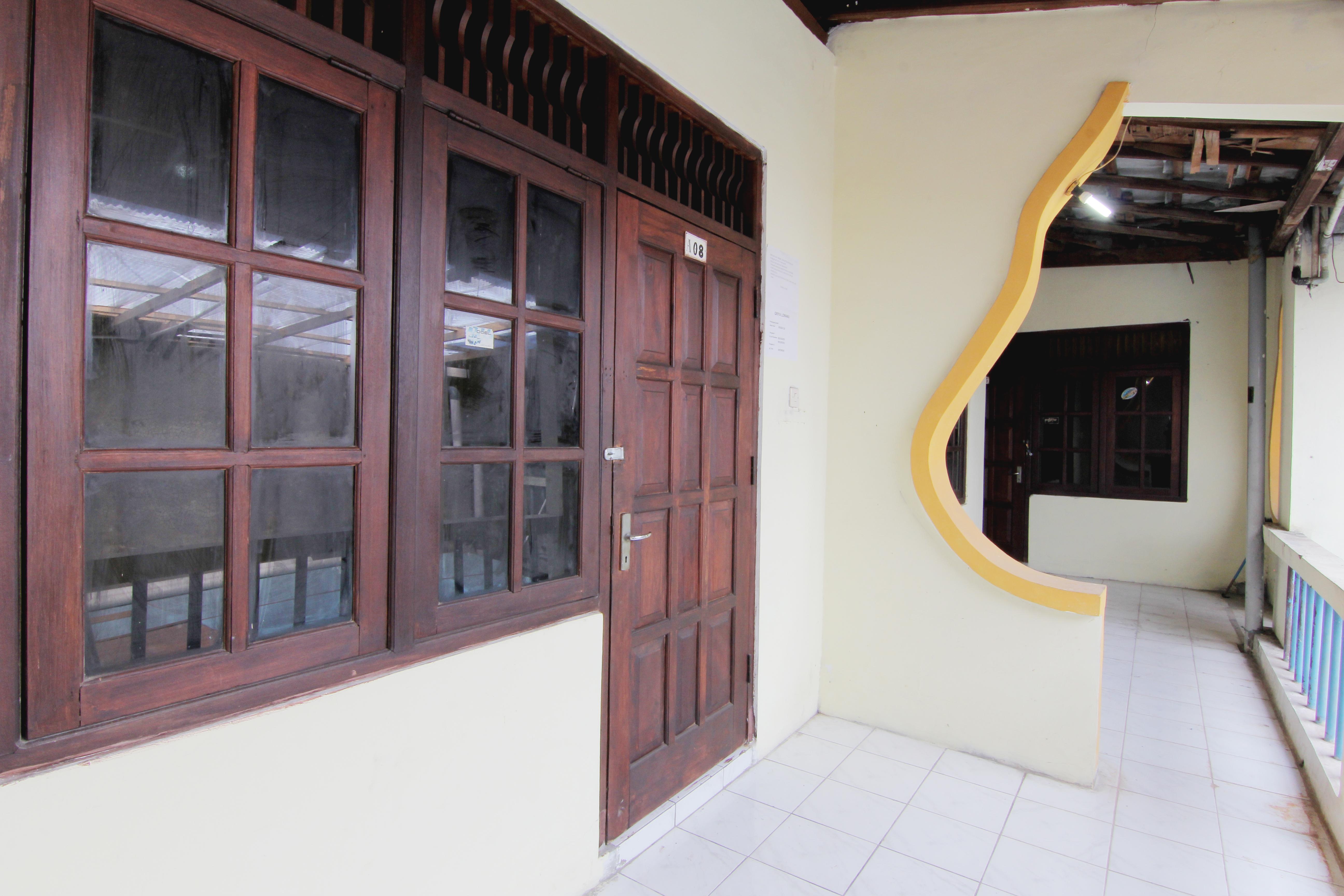 Griya Lowanu Yogyakarta Exterior foto