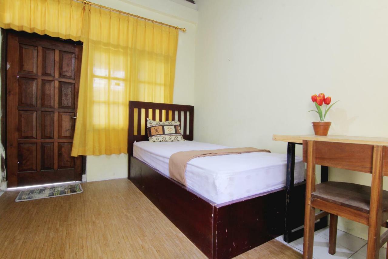 Griya Lowanu Yogyakarta Exterior foto